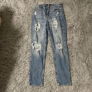 hollister ultra high rise mom jeans size: 1 ( w:25 l:25 )